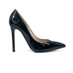 Black patent pumps, hand made in Italy, elegant womas's by Fragiacomo