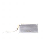 Pouche in lilac laminated leather with gold accessories woman