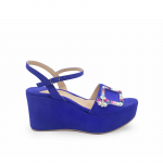 Violet suede platform sandals with multicolor crystal buckle hand made in Italy, women's model by Fragiacomo