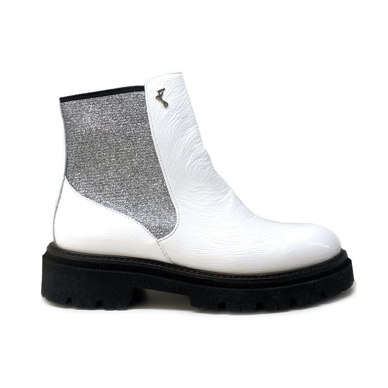 Ankle boot in white patent and glittery silver elastic by Fragiacomo