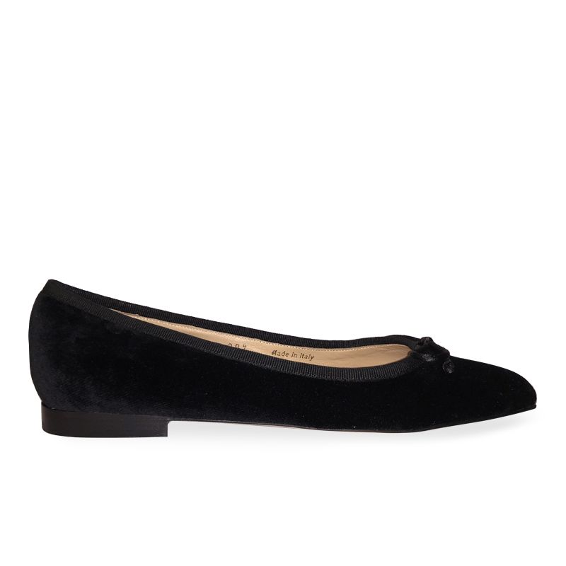 Ballerine in velluto nere, modello da donna, by Fragiacomo
