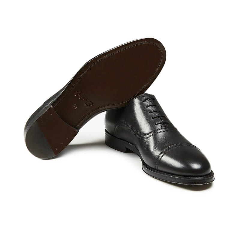 Black calfskin Oxford shoes with laces, hand made in Italy, elegant men's by Fragiacomo