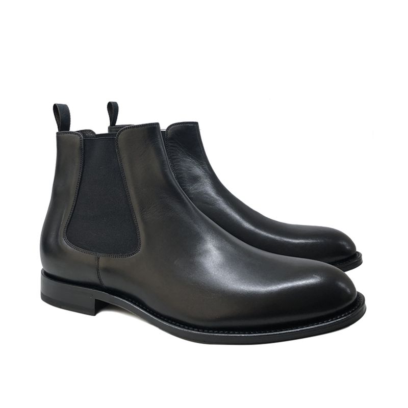 Black leather Chelsea ankle boots hand made in Italy, men's model by Fragiacomo