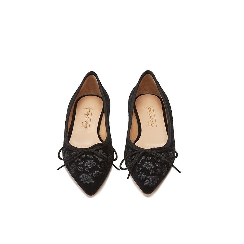 Black velvet ballerinas with floral embroidery ton sur ton all over, women's model, by Fragiacomo, bottom view