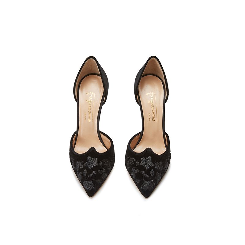Black velvet pumps with embroidery ton sur ton on the point and satin on the back part, elegant women's, by Fragiacomo, over view