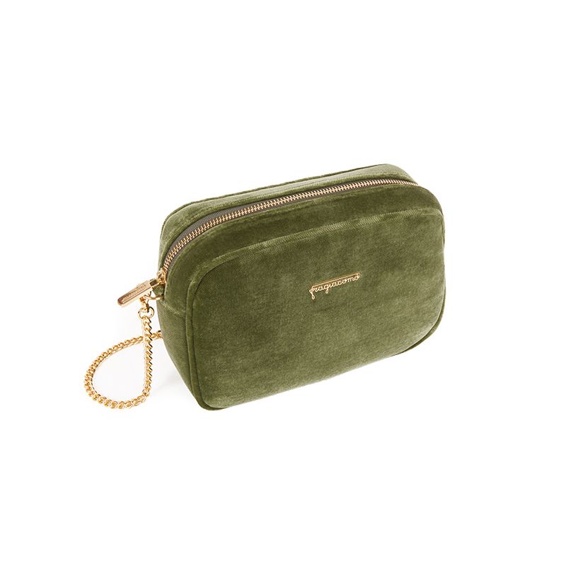 Camera bag in green velvet with gold accessories woman