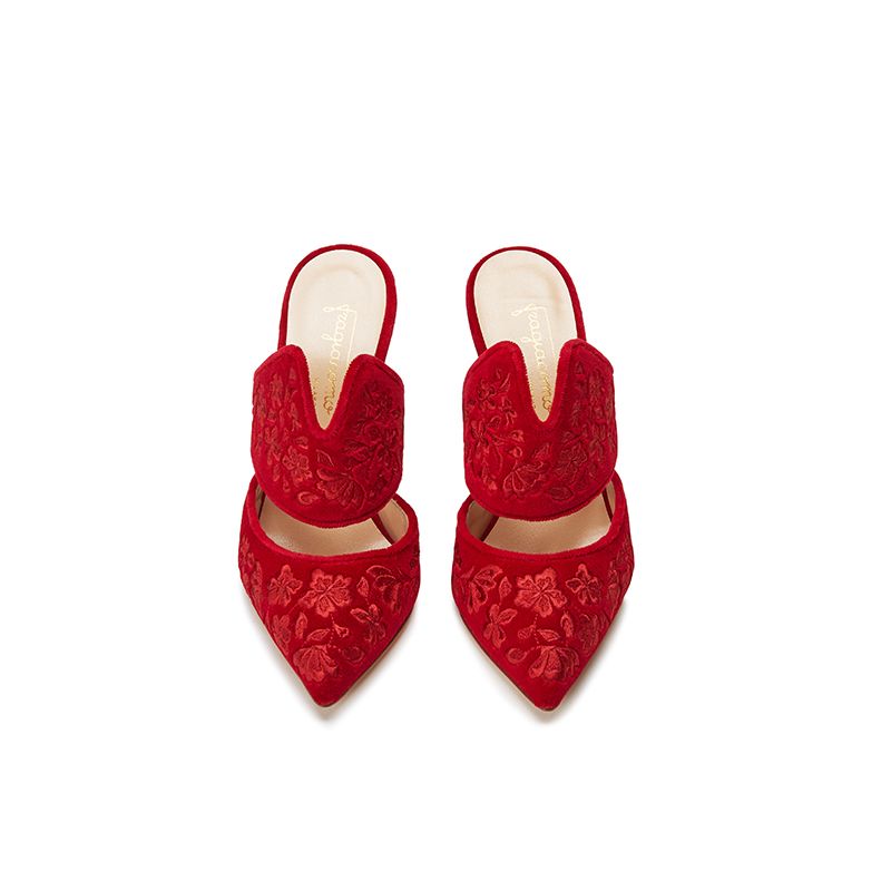 Mules rosse in velluto con ricamo floreale ton sur ton, eleganti da donna, by Fragiacomo, vista dall'alto