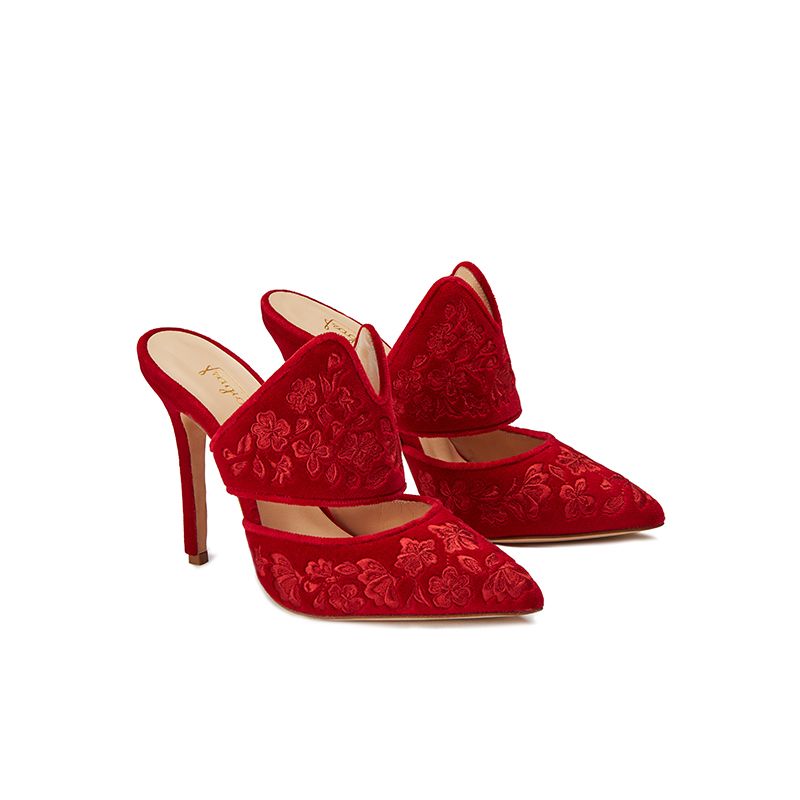 Red velvet mules with floral embroidery ton sut ton, elegant women's, by Fragiacomo, side view
