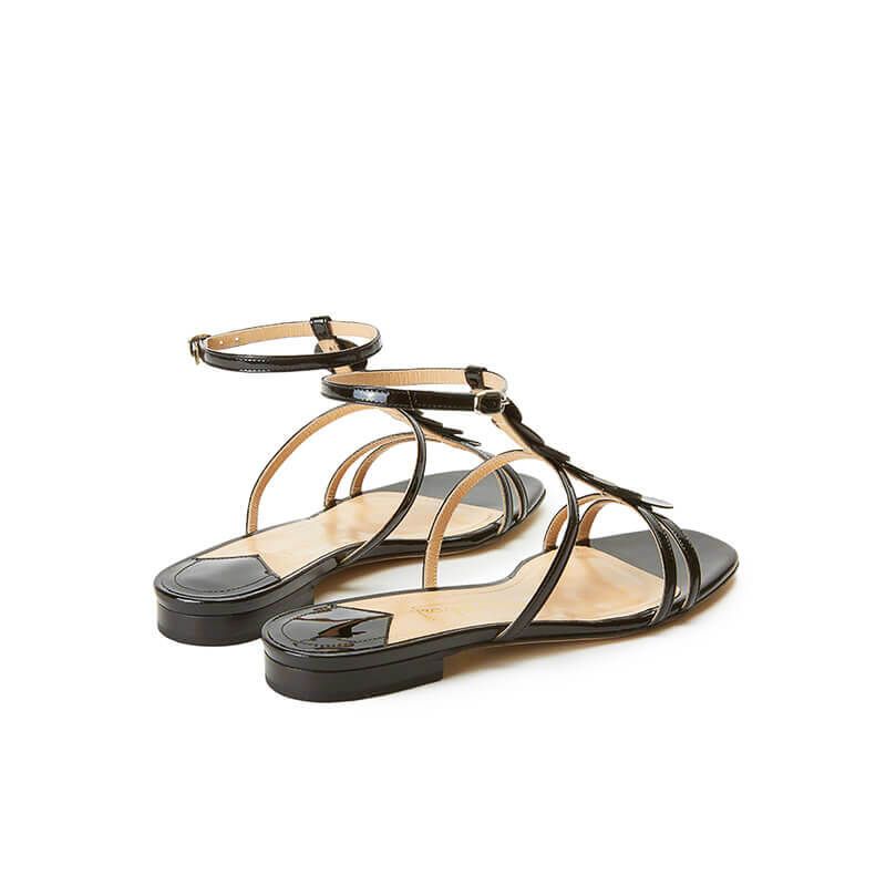 Sandali neri in vernice con cinturino e dischi in pelle di camoscio, collezione SS19 by Fragiacomo, vista da dietro
