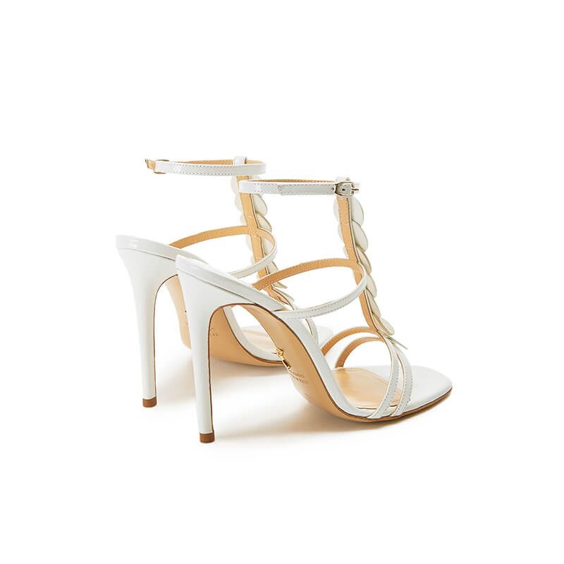 Sandali bianchi in vernice con cinturino, dischi in pelle e tacco alto 100mm, collezione SS19 by Fragiacomo, vista da dietro