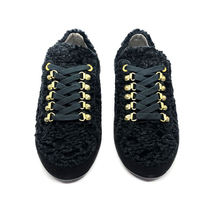 Sneakers in astrakan nero fatte a mano in Italia, modello da donna by Fragiacomo
