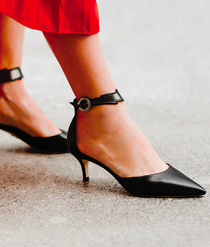 Fragiacomo black nappa leather Flash pumps on sale worn by influencer Daria Iakovleva